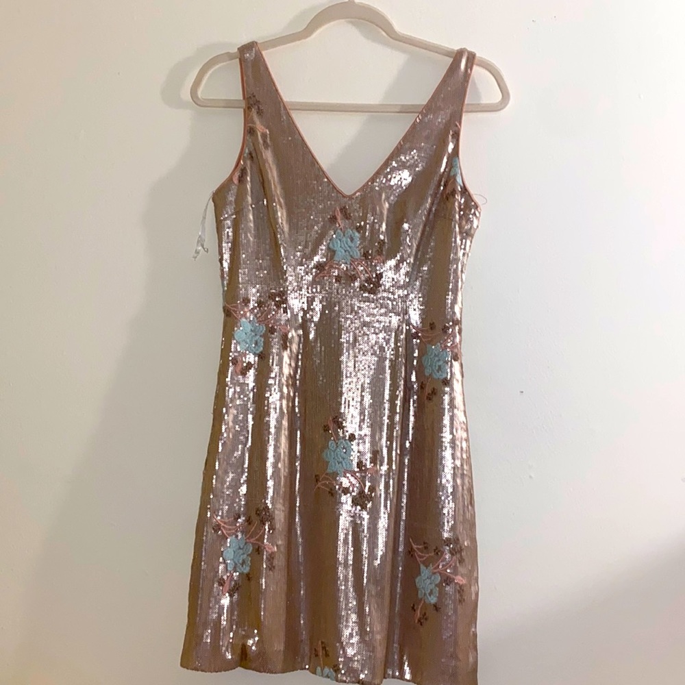 NWT minuet formal dress